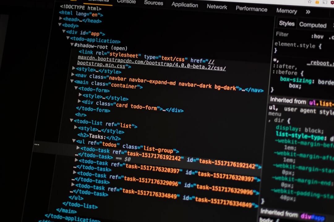 Как поменять изображение при нажатии на кнопку в JavaScript